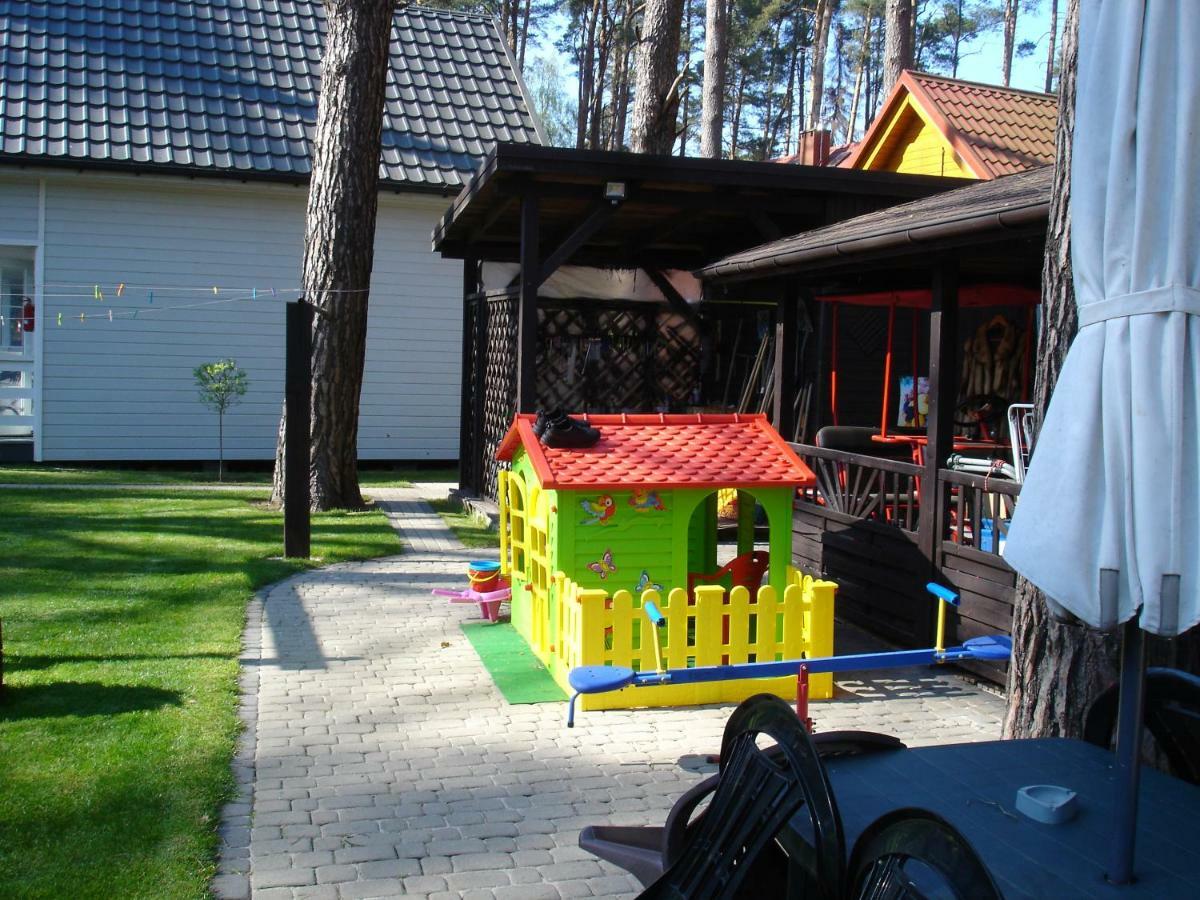 Goscinny Dworek Pobierowo Kültér fotó